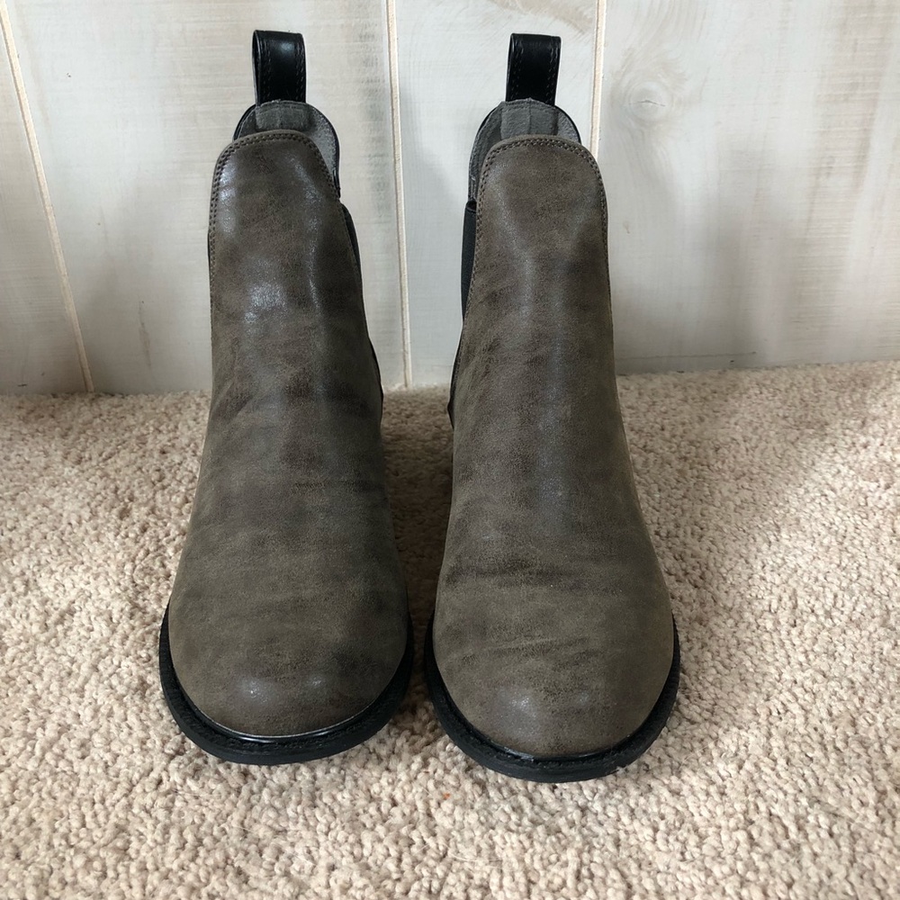 Pull on booties - Picture 2 of 3